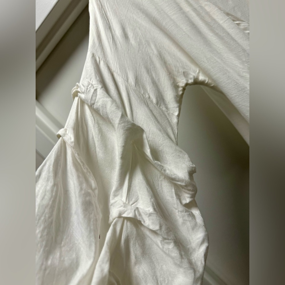 Urban Outfitters Dramatic Sleeve White Wrap Top Size Small - Picture 5 of 9